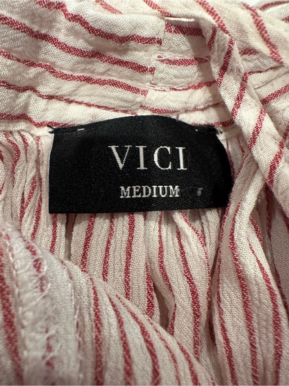VICI Medium Women's White and Red Striped Dress